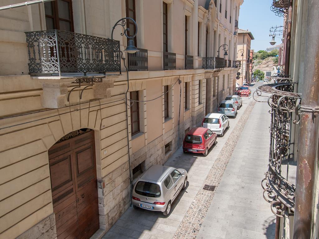 Residenze Al Castello Hotel Cagliari Ngoại thất bức ảnh